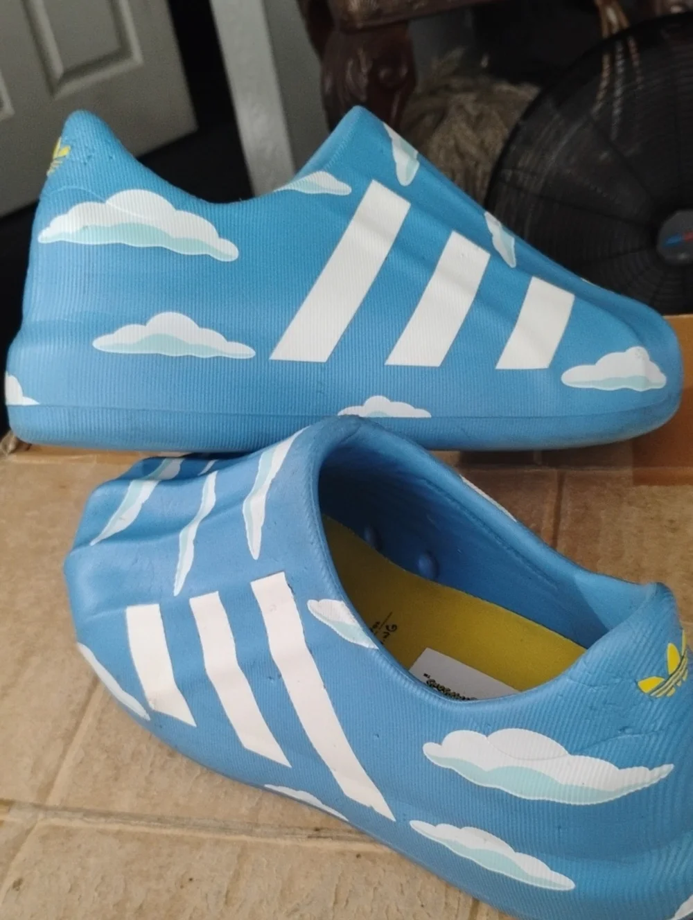 The Simpsons Adifoam Superstars